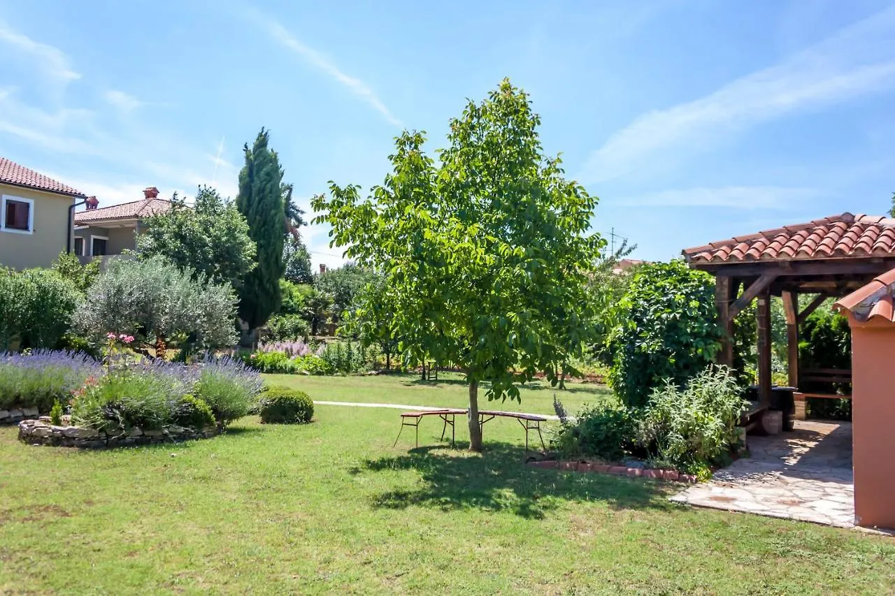 Angelina'S Garden Place, Max 6 Persons, Near Pula Marčana Croazia